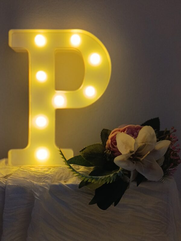 LED písmeno P