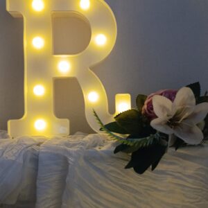LED písmeno R