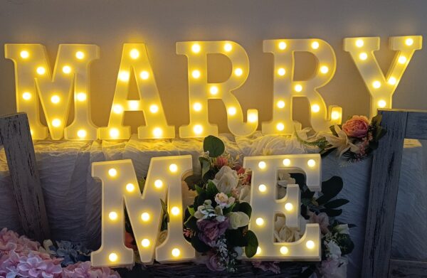 LED nápis MARRY ME