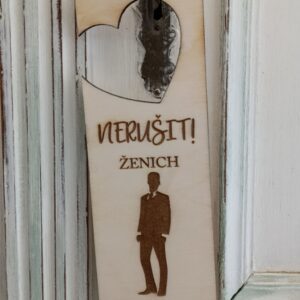 Nerušit ženich se připravuje