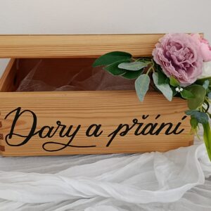 Truhla dřevěná "Dary a přání"