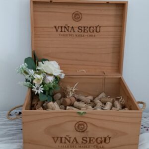 Truhla s korkem "Viňa segú"