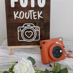 Cedule fotokoutek - tmavé dřevo