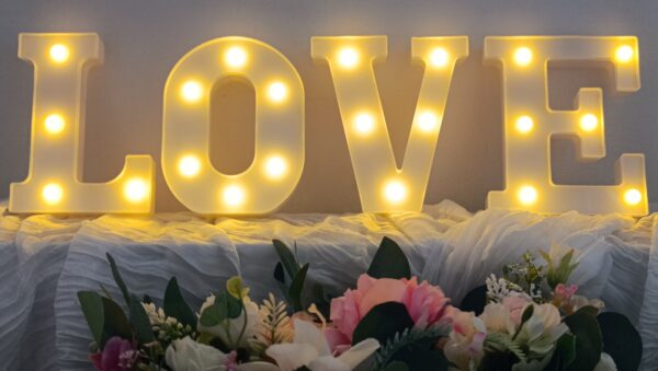 LED nápis LOVE