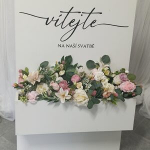 Stojan "Vítejte na svatbě"